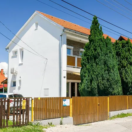 Bercsenyi By Interhome Casa vacanze *