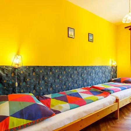 Bercsenyi By Interhome Casa de Férias