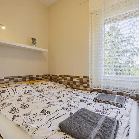 Bercsenyi By Interhome Casa de Férias