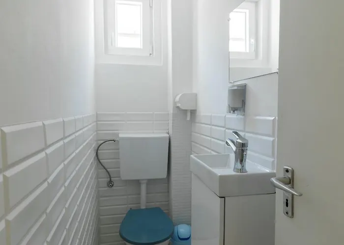 Bercsenyi By Interhome Nyaraló